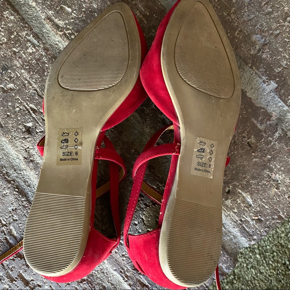 Red Pointed Flats - Picture 6 of 6